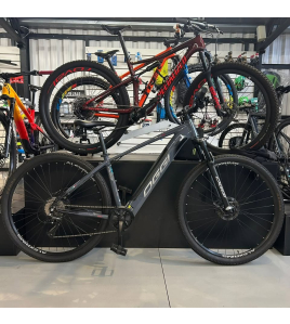  Bicicleta Eletrica Oggi 8.0 Tamanho M- 17" SEMI NOVA com 200km rodados