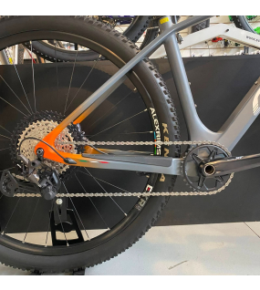 Bicicleta Oggi Agile Pro XT- Tamanho M-17"- Seminova