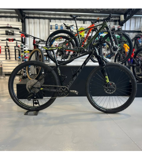 Bicicleta Scott Scale 965 tamannho - M-17" - Seminova