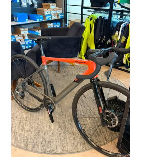 Bicicleta Univox GR Evo Disc TAM: 51 semi nova 