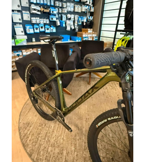 BICICLETA AUGE 600 MY26 SLX 1x12 2026 TAM: M SEMI NOVA