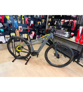 OGGI E-BIKE TAMANHO 15 S 8.3 SEMI NOVA