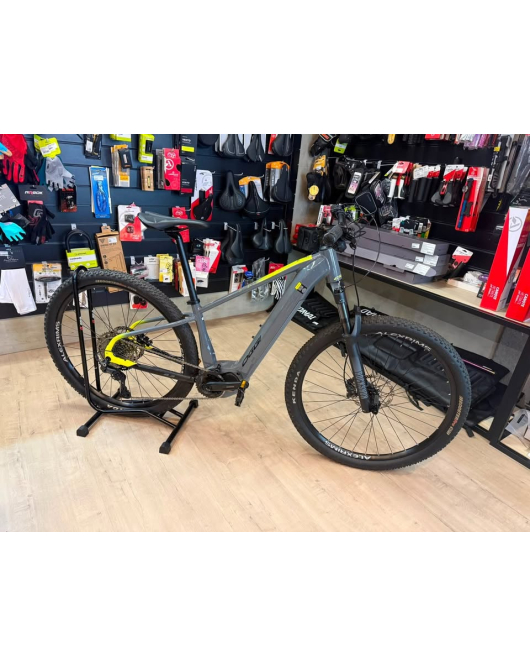 OGGI E-BIKE TAMANHO 15 S 8.3 SEMI NOVA OGGI E-BIKE TAMANHO 15 S 8.3 SEMI NOVA