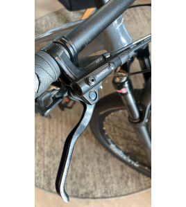 Bicicleta OGGI 7.2 TAM: 15 SEMI NOVA