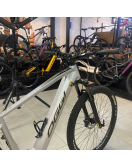 Bicicleta Elétrica Oggi 8.2 2025 - Tamanho L-19" - Semi Nova