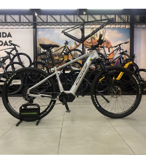 Bicicleta Elétrica Oggi 8.2 2025 - Tamanho L-19" - Semi Nova