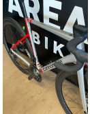 Bicicleta Cannondale Carbon – UlTEGRA R700- Prateado/Vermelho TAM L (56) Bicicleta Cannondale Carbon – UlTEGRA R700- Prateado/Vermelho TAM L (56)