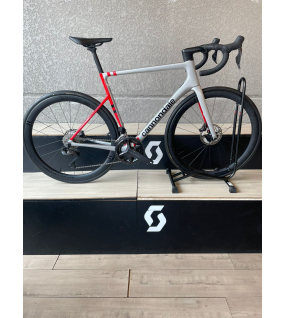 Bicicleta Cannondale Carbon – UlTEGRA R700- Prateado/Vermelho TAM L (56)