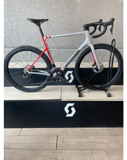 Bicicleta Cannondale Carbon – UlTEGRA R700- Prateado/Vermelho TAM L (56)