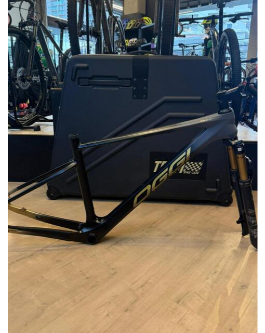 Quadro Oggi Agile Squadra e Suspensão Fox Kashima 32 Tamanho L 19 - Seminovo Quadro Oggi Agile Squadra e Suspensão Fox Kashima 32 Tamanho L 19 - Seminovo