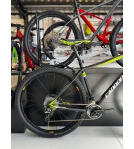 Bicicleta Cannondale F-SI Carbon 2015 - Tamanho L-19" - Semi Nova  Bicicleta Cannondale F-SI Carbon 2015 - Tamanho L-19" - Semi Nova