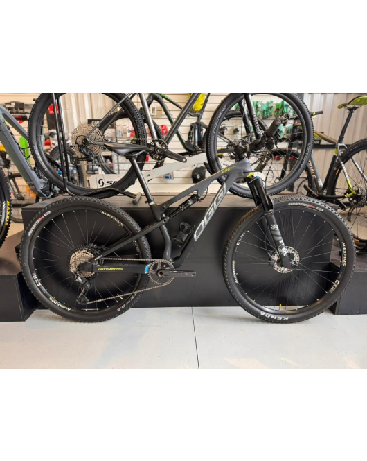 Bicicleta Oggi Cattura Pro XT - Tamanho S-15" - Semi Nova