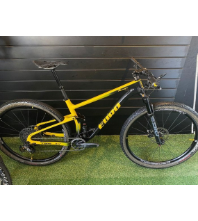 Bicicleta Edro Summa - Tamanho M-17" - Semi Nova