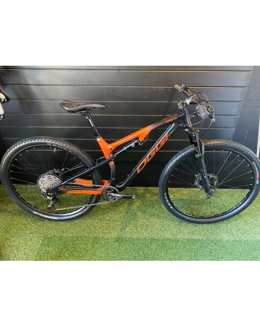Bicicleta Oggi Cattura Pro XT - Tamanho M-17" - Semi Nova