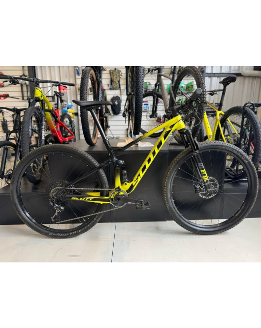 Bicicleta Scott Spark RC 900 Comp 2019 - Tamanho M-17" - Semi Nova