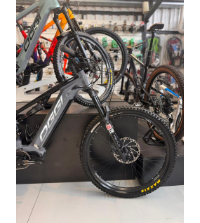 Bicicleta Elétrica seminova Oggi Razzo T-130 2025 45kmh tamanho L