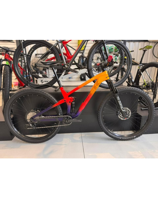 Bicicleta Trek Top Fuel 9.8 XT - Tamanho M/L- 18,5" - Semi Nova Bicicleta Trek Top Fuel 9.8 XT - Tamanho M/L- 18,5" - Semi Nova