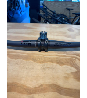 Guidão ITM Eridy 720mm em Carbono - Novo Retirado de Bike 0km