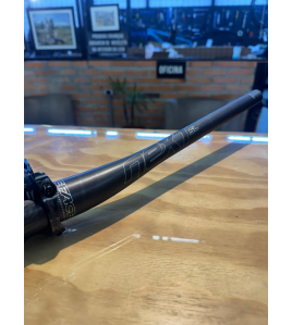 Guidão Race Face Next SL Carbon + Mesa Race Face Turbine R 