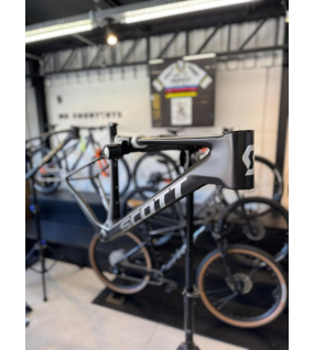 Quadro Scott Scale 940 L-19" + Guidão Syncros Fraser IC SL WC 80mm-9° - Semi Novo