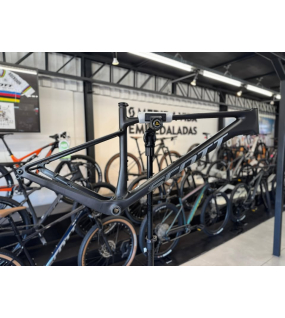 Quadro Scott Scale 940 L-19" + Guidão Syncros Fraser IC SL WC 80mm-9° - Semi Novo