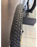 Par de Rodas em Carbono + Pneu Maxxis - Semi Nova
