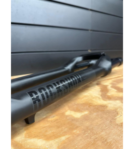 Suspensão RockShox Judy Ar/Oléo Boost 15x110 130mm - Retirada de Bike Nova