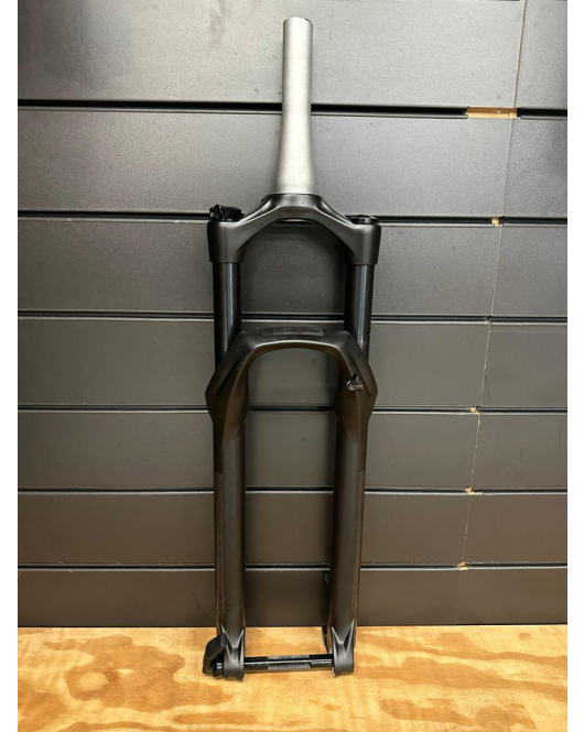 Suspensão RockShox Judy Ar/Oléo Boost 15x110 130mm - Retirada de Bike Nova