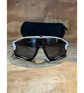 Óculos Oakley Jawbreaker Black/White Óculos Oakley Jawbreaker Black/White