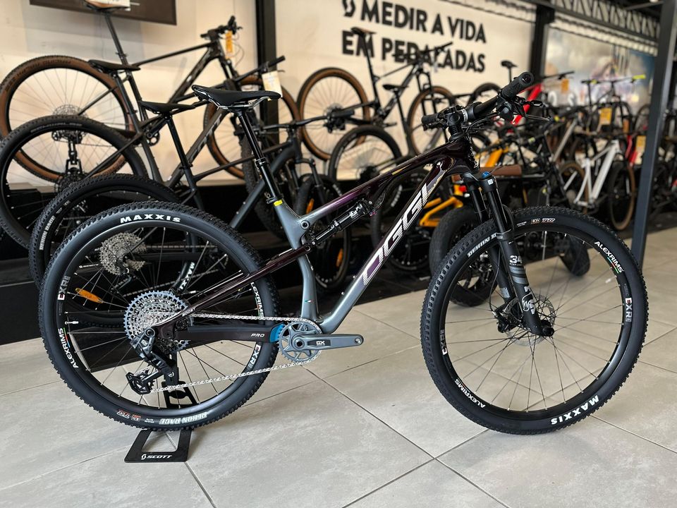 Bicicleta Cattura Pro GX T-TYPE 2025